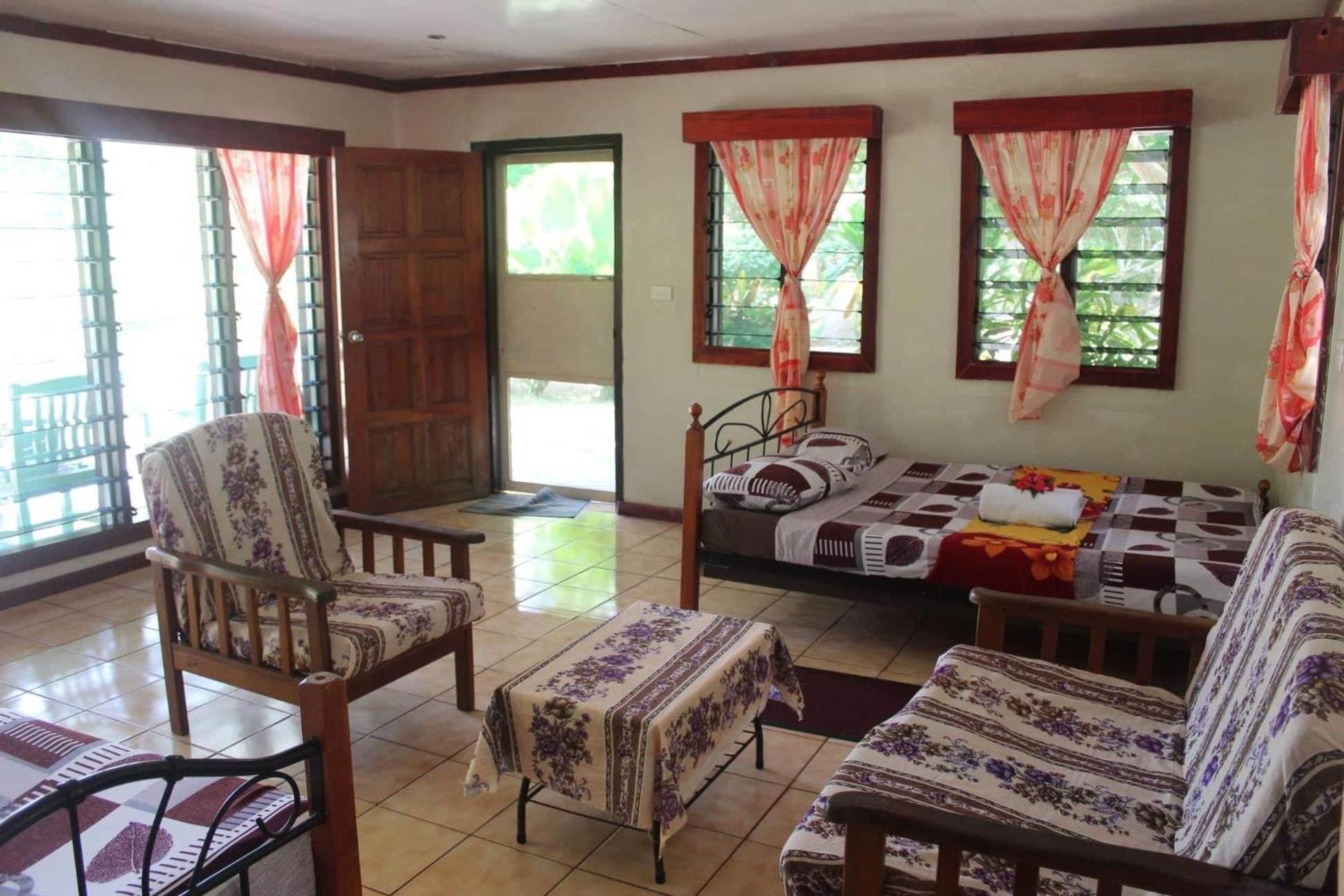 Long Escape Lodge