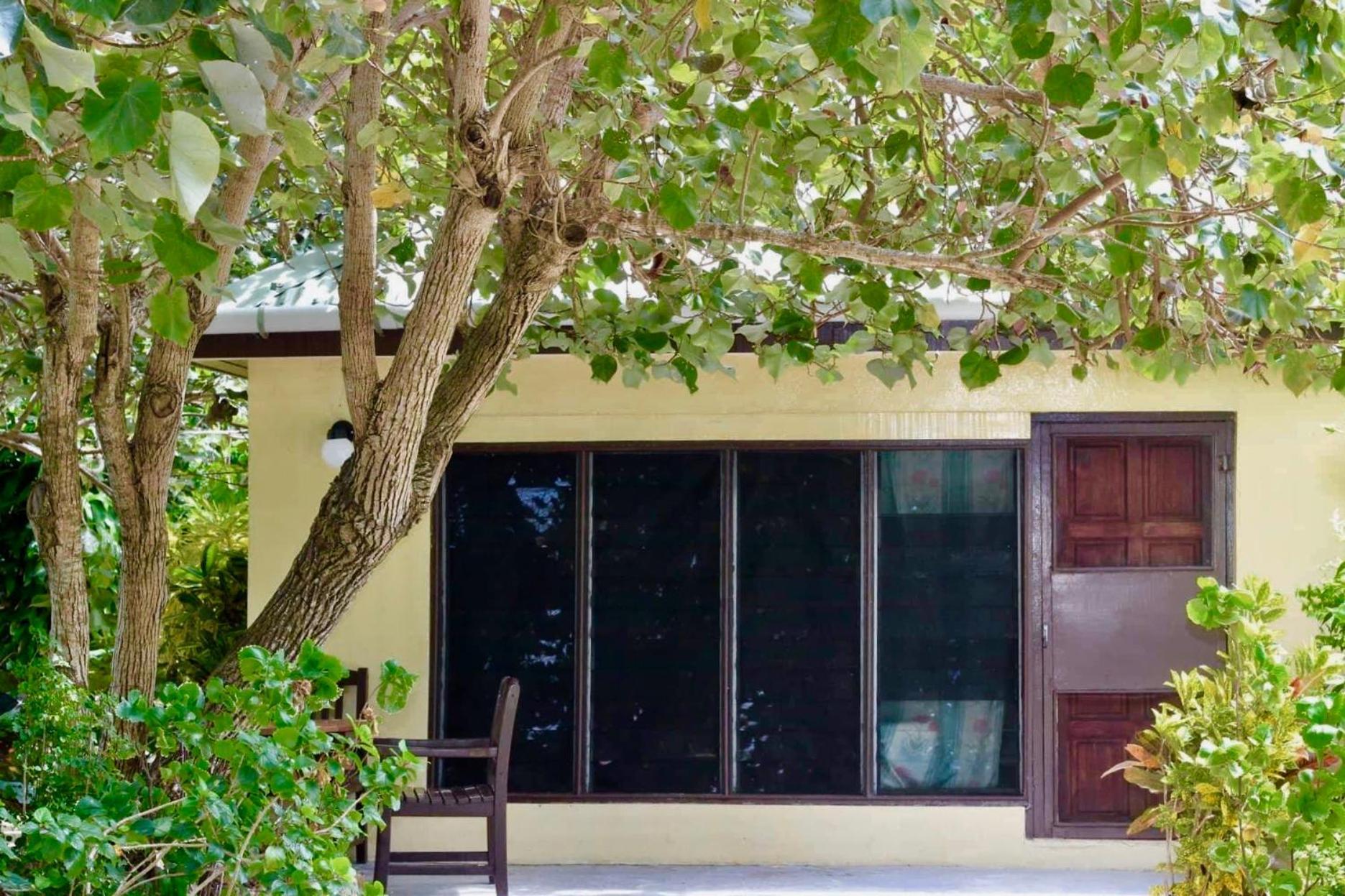 Long Escape Lodge *